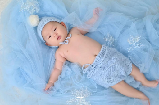 海安孕妇在家站着分娩